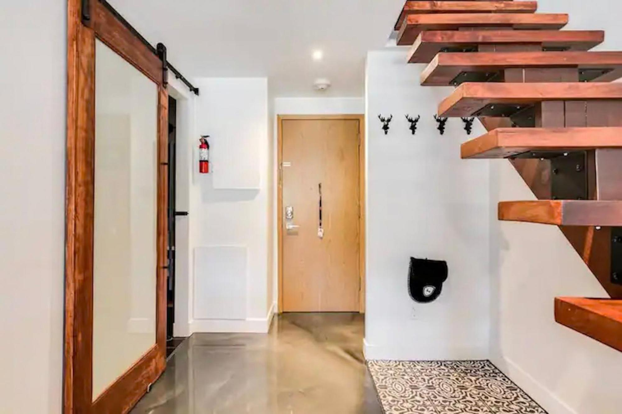Condo Moderne, Escapade Vacance, Vue Sur Montagnes Exterior foto